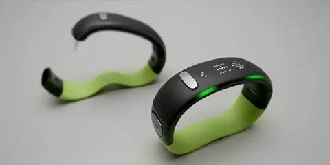 WEARABLE & PORTABLE TECH